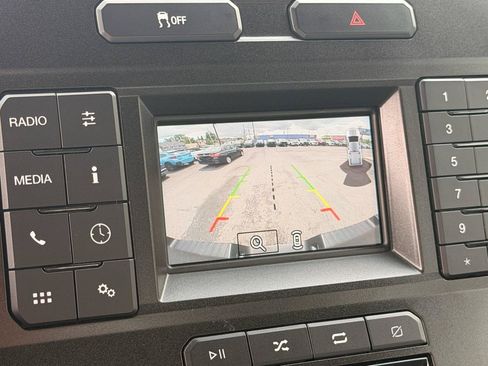 Used 2020 Ford F250 XL w/ Power Equipment Group AWD/4WD image 32