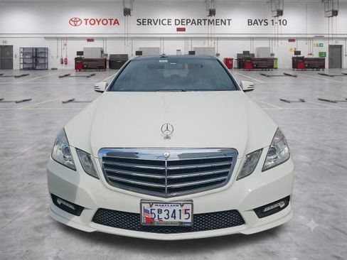 Used 2011 Mercedes-Benz E 350 4MATIC Sedan image 3