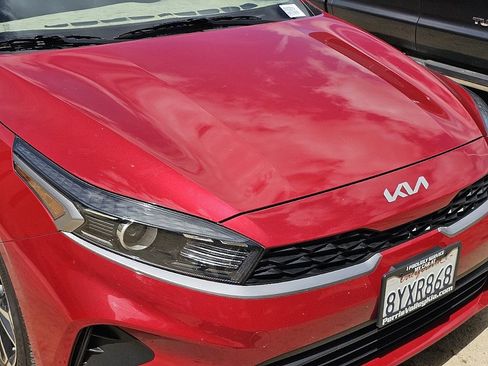 Used 2022 Kia Forte LXS w/ LXS Technology Package FWD image 12