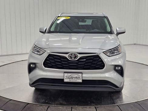 Used 2021 Toyota Highlander Limited image 8