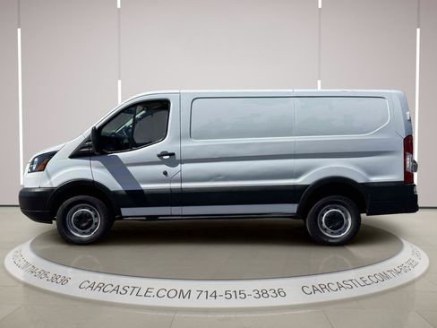 Used 2019 Ford Transit 250 130 Low Roof RWD image 2
