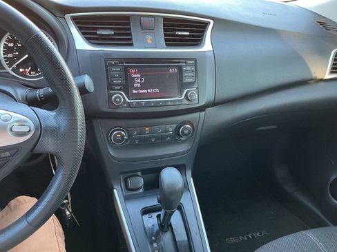 Used 2018 Nissan Sentra S FWD image 8