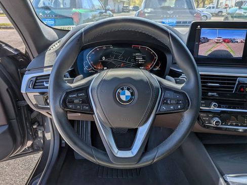 Used 2022 BMW 530i xDrive 530i xDrive w/ Luxury Seating Package image 22