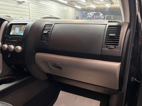 Used 2012 Toyota Tundra 4x4 Double Cab w/ SR5 Pkg image 30
