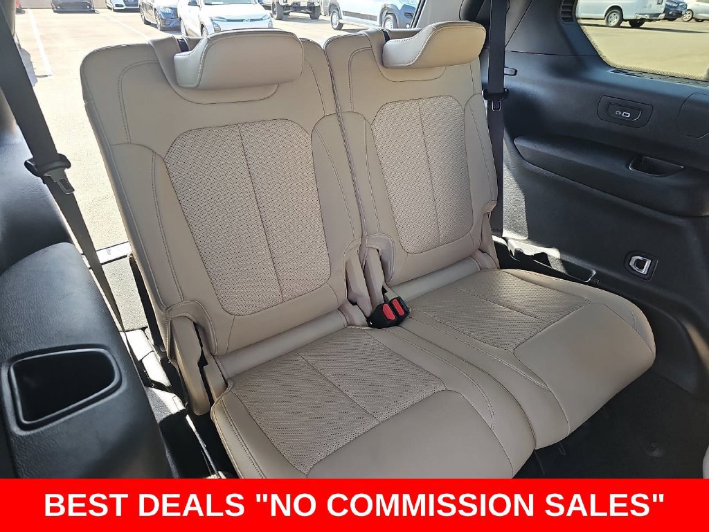 Used 2023 Jeep Grand Cherokee L Limited w/ Luxury Tech Group II AWD/4WD image 12