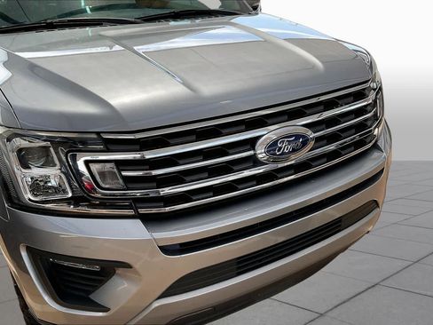 Used 2020 Ford Expedition XLT w/ Equipment Group 202A RWD image 30