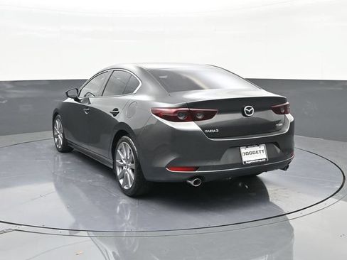 Used 2019 MAZDA MAZDA3 Sedan FWD image 8