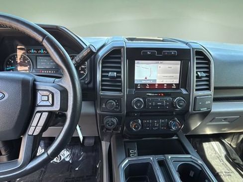 Used 2017 Ford F150 XLT w/ Equipment Group 302A Luxury AWD/4WD image 11
