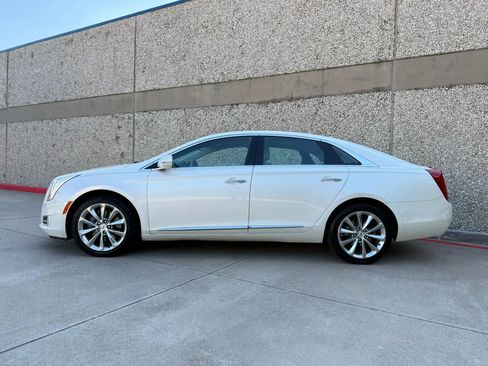 Used 2013 Cadillac XTS Premium FWD image 3