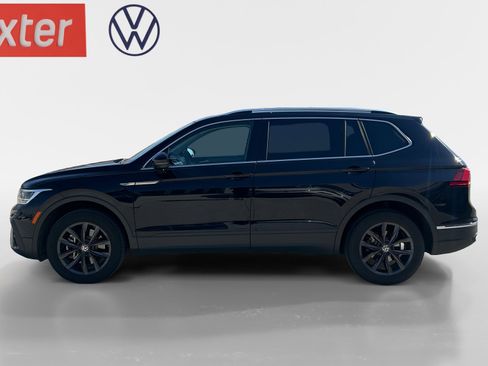 Certified 2022 Volkswagen Tiguan SE AWD/4WD image 2