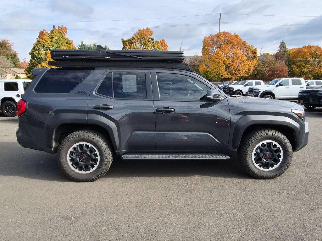 Used 2025 Toyota 4Runner TRD Off-Road Premium AWD/4WD image 8