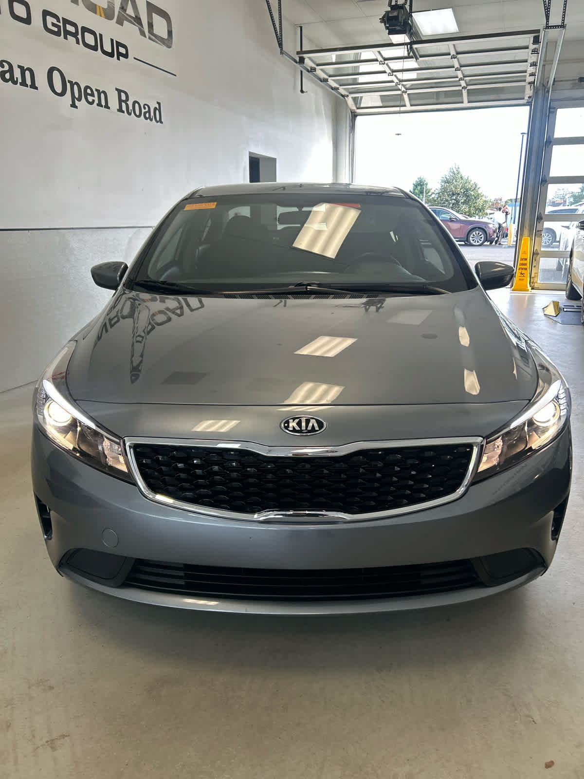 Used 2018 Kia Forte S FWD image 8
