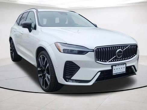 Certified 2023 Volvo XC60 B5 Ultimate w/ Protection Package Premier AWD/4WD image 1
