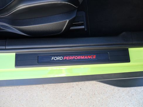 Used 2020 Ford Mustang Shelby GT500 w/ Technology Package image 55