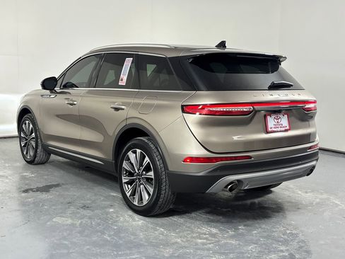 Used 2021 Lincoln Corsair Reserve FWD image 4