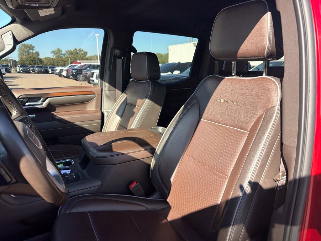 Used 2024 GMC Sierra 1500 Denali w/ Technology Package AWD/4WD image 20