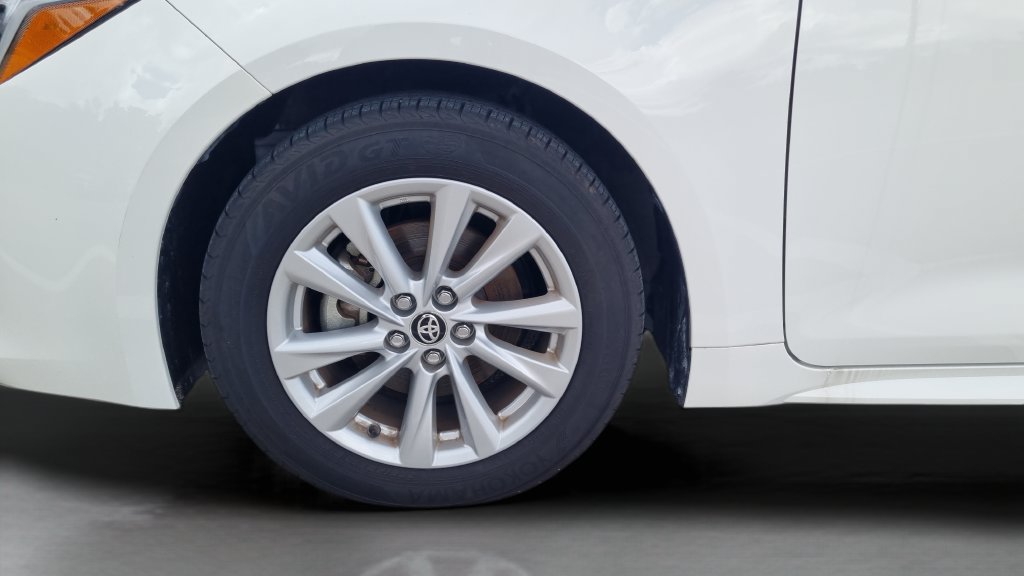 Used 2025 Toyota Corolla SE FWD image 55