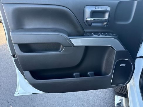 Used 2015 Chevrolet Silverado 2500 LTZ image 12