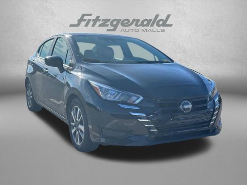 Used 2023 Nissan Versa SV FWD image 1