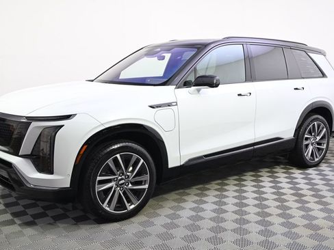 New 2026 Cadillac Vistiq Premium Luxury w/ LPO, Floor Liner Package AWD/4WD image 2