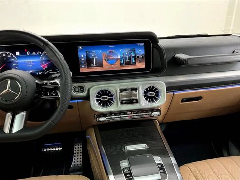 Used 2025 Mercedes-Benz G 550 image 23