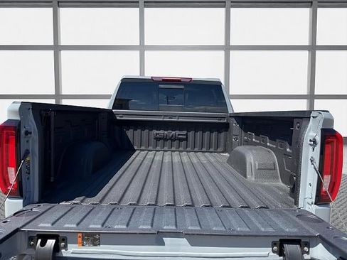 Used 2025 GMC Sierra 1500 AT4 w/ AT4 Preferred Package AWD/4WD image 49