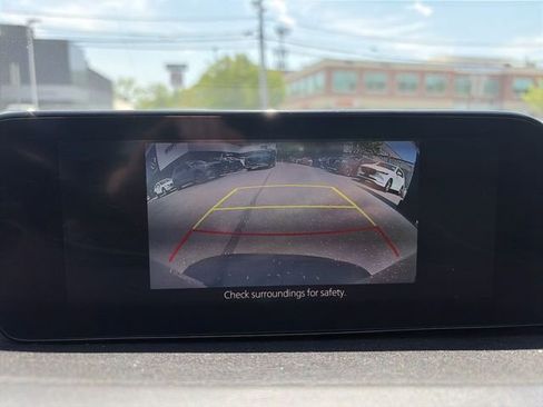 Used 2020 MAZDA MAZDA3 AWD Sedan w/ Preferred Package image 17