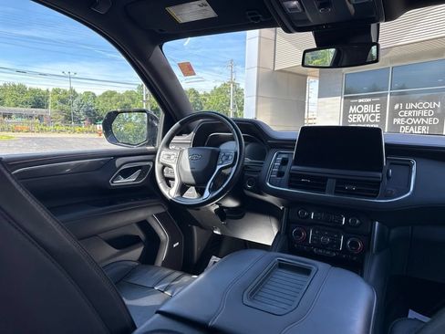 Used 2024 Chevrolet Suburban RST RWD image 55