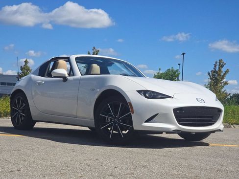 Used 2026 MAZDA MX-5 Miata RF Grand Touring RWD image 1