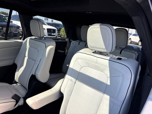 New 2025 Lincoln Aviator Black Label image 28