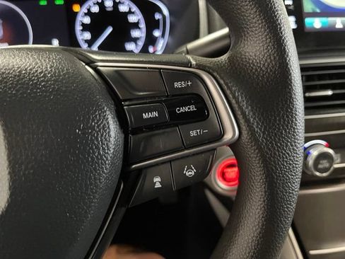 Used 2019 Honda Accord EX image 28