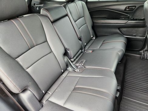 Certified 2023 Honda Passport TrailSport image 17