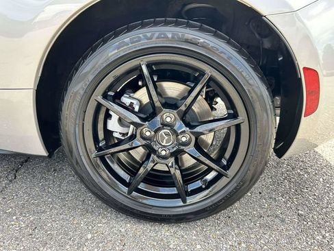 Used 2023 MAZDA MX-5 Miata Sport RWD image 9