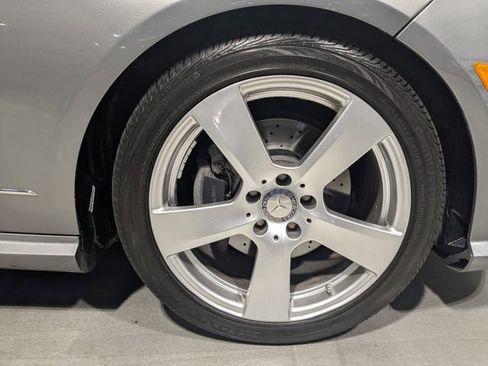 Used 2011 Mercedes-Benz E 350 4MATIC Sedan image 19