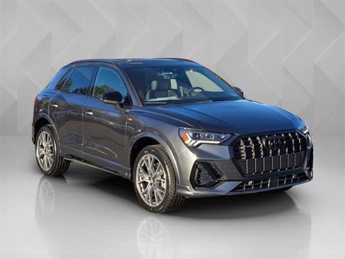 New 2025 Audi Q3 2.0T Premium Plus image 8
