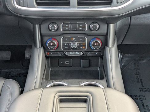 Used 2023 Chevrolet Tahoe Z71 w/ Luxury Package image 20