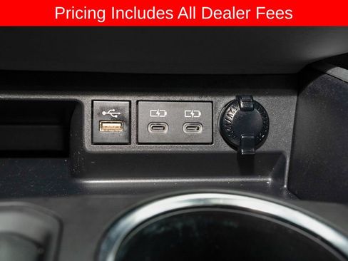 Certified 2024 Toyota Highlander XLE AWD/4WD image 18