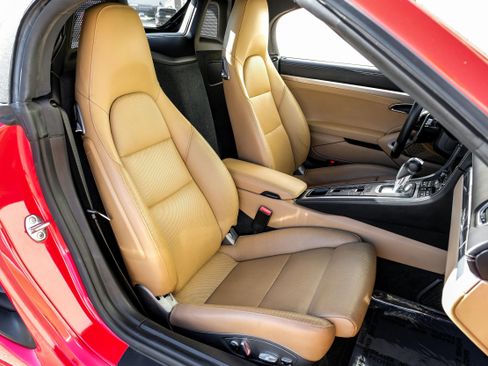 Used 2017 Porsche 718 Boxster image 27