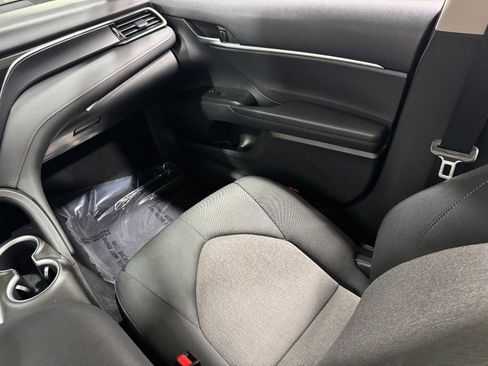 Used 2022 Toyota Camry LE image 16
