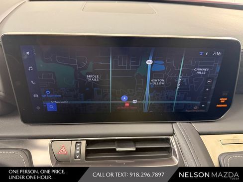 Used 2025 Lexus LC 500 Coupe w/ Dynamic Handling Package RWD image 28
