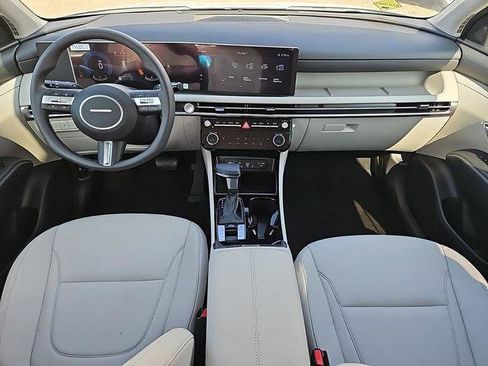 New 2025 Hyundai Tucson SEL image 9