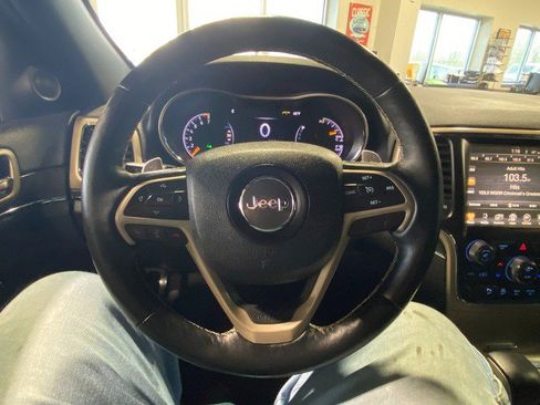 Used 2017 Jeep Grand Cherokee Limited w/ Luxury Group II image 20