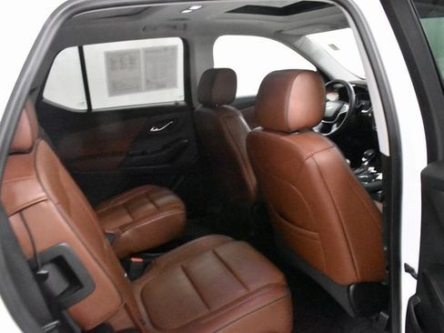 Used 2021 Chevrolet Traverse High Country image 17