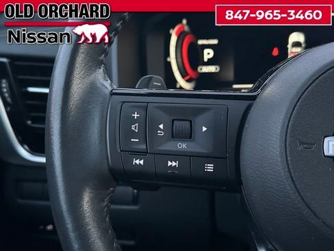 Used 2024 Nissan Rogue SL AWD/4WD image 19