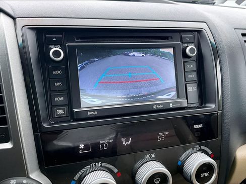 Used 2017 Toyota Sequoia Limited w/ Safety & Convenience Package AWD/4WD image 27