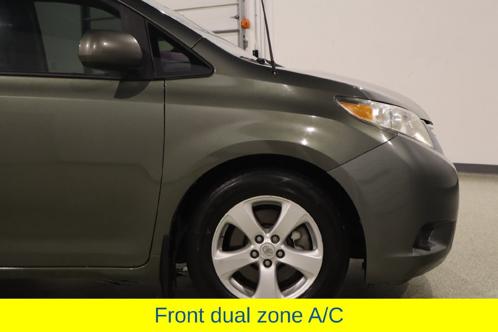 Used 2012 Toyota Sienna LE FWD image 12