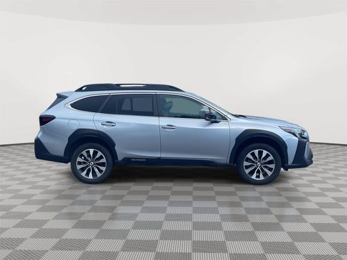 Used 2024 Subaru Outback Limited AWD/4WD image 5
