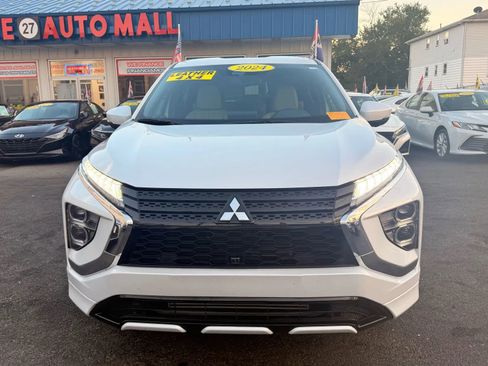 Used 2024 Mitsubishi Eclipse Cross SEL image 3