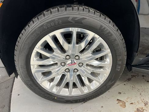 Used 2023 GMC Yukon XL Denali w/ LPO, Floor Liner Package AWD/4WD image 29