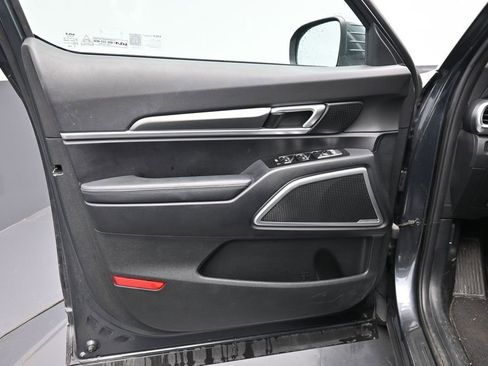 Used 2022 Kia Telluride LX AWD/4WD image 18